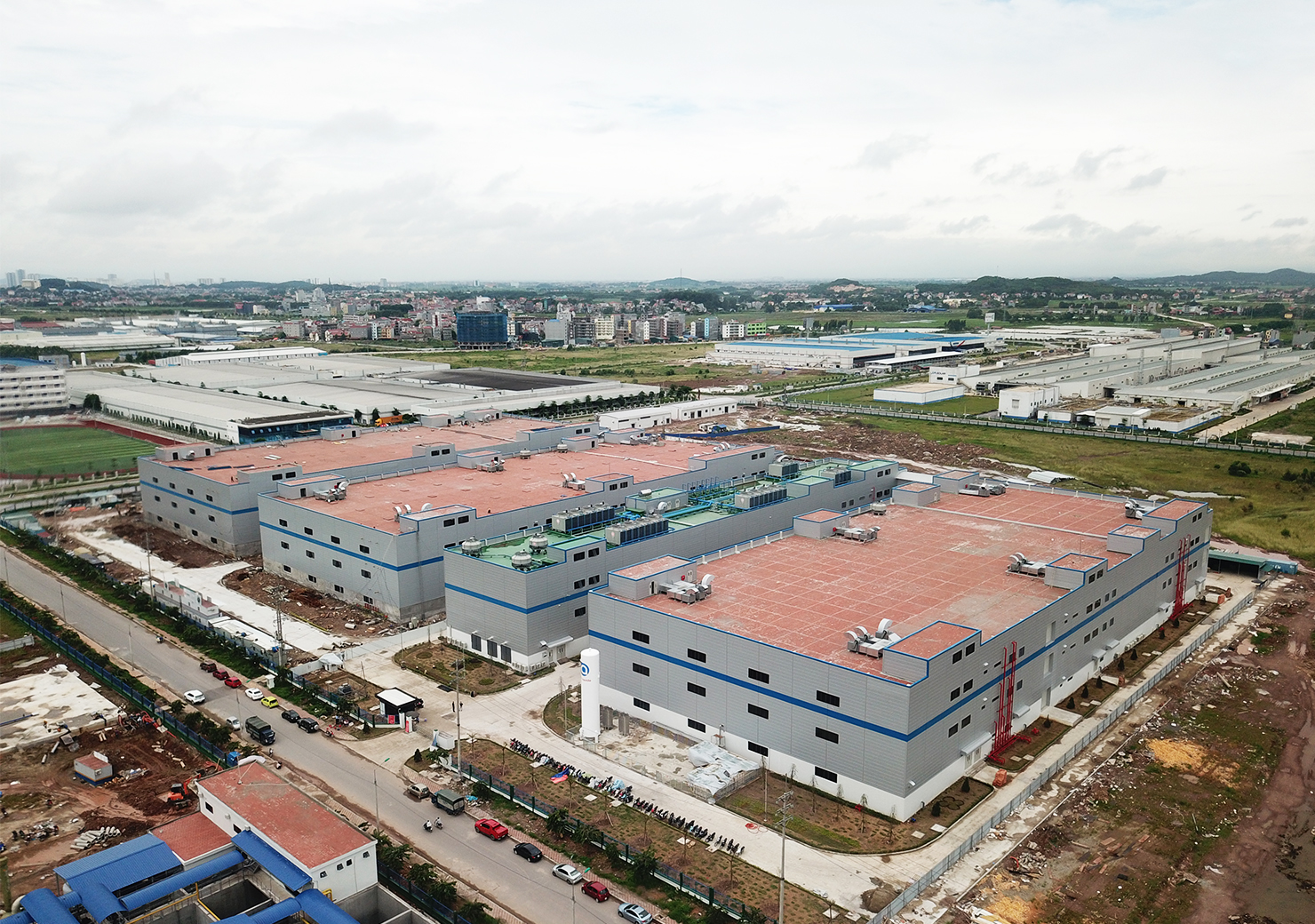 NHÀ MÁY FOXCONN F16